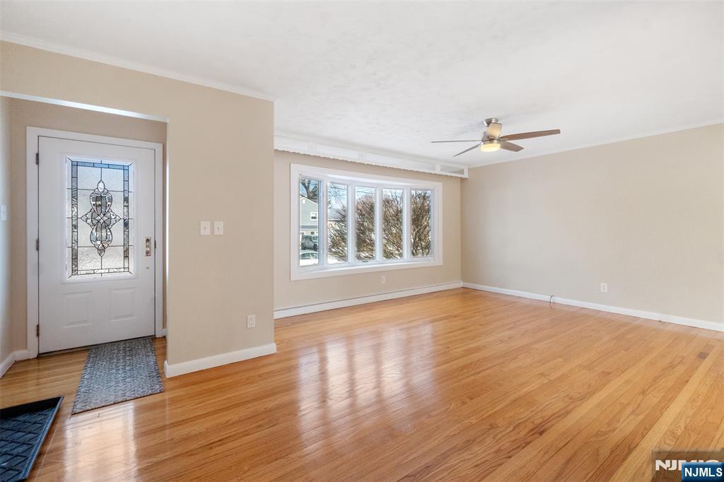 75 Cypress Road Dumont, NJ 07628 - Photo 4 of 34
