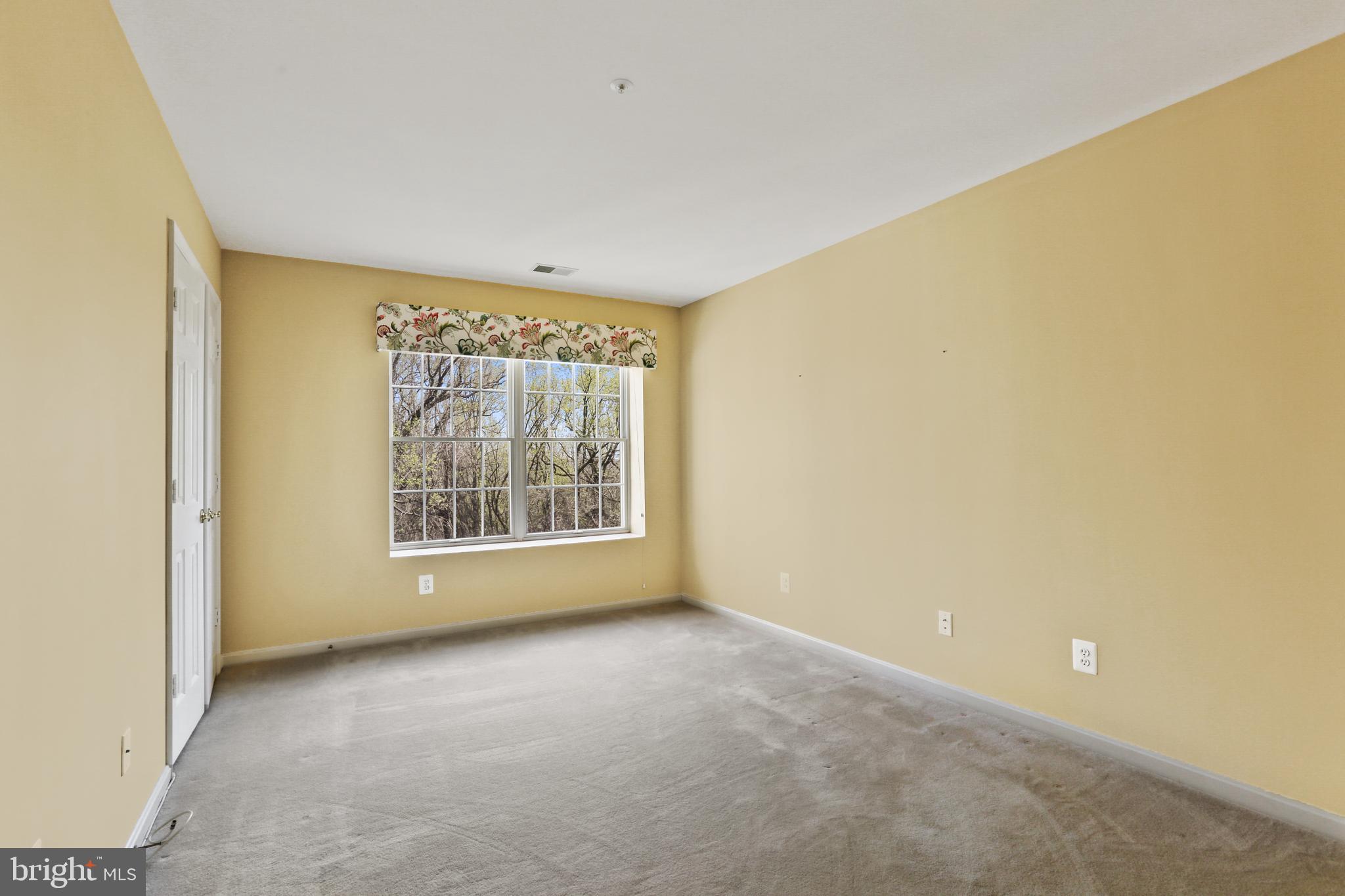 12300 Rosslare Ridge Road, Unit 304 Lutherville-Timonium, MD 21093 - Photo 13 of 18 Second bedroom