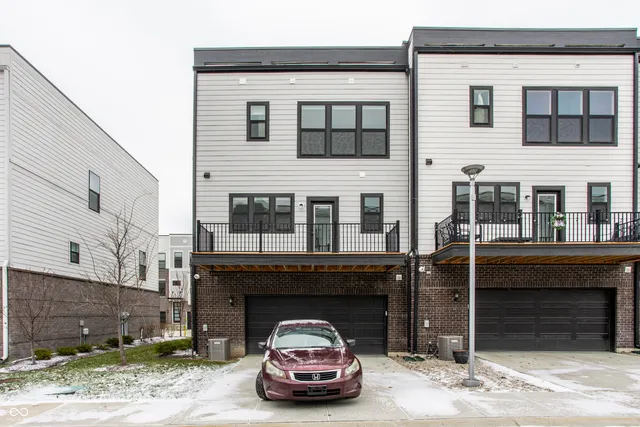 $530,000 | 9744 Junction Station, Fishers, IN 46037