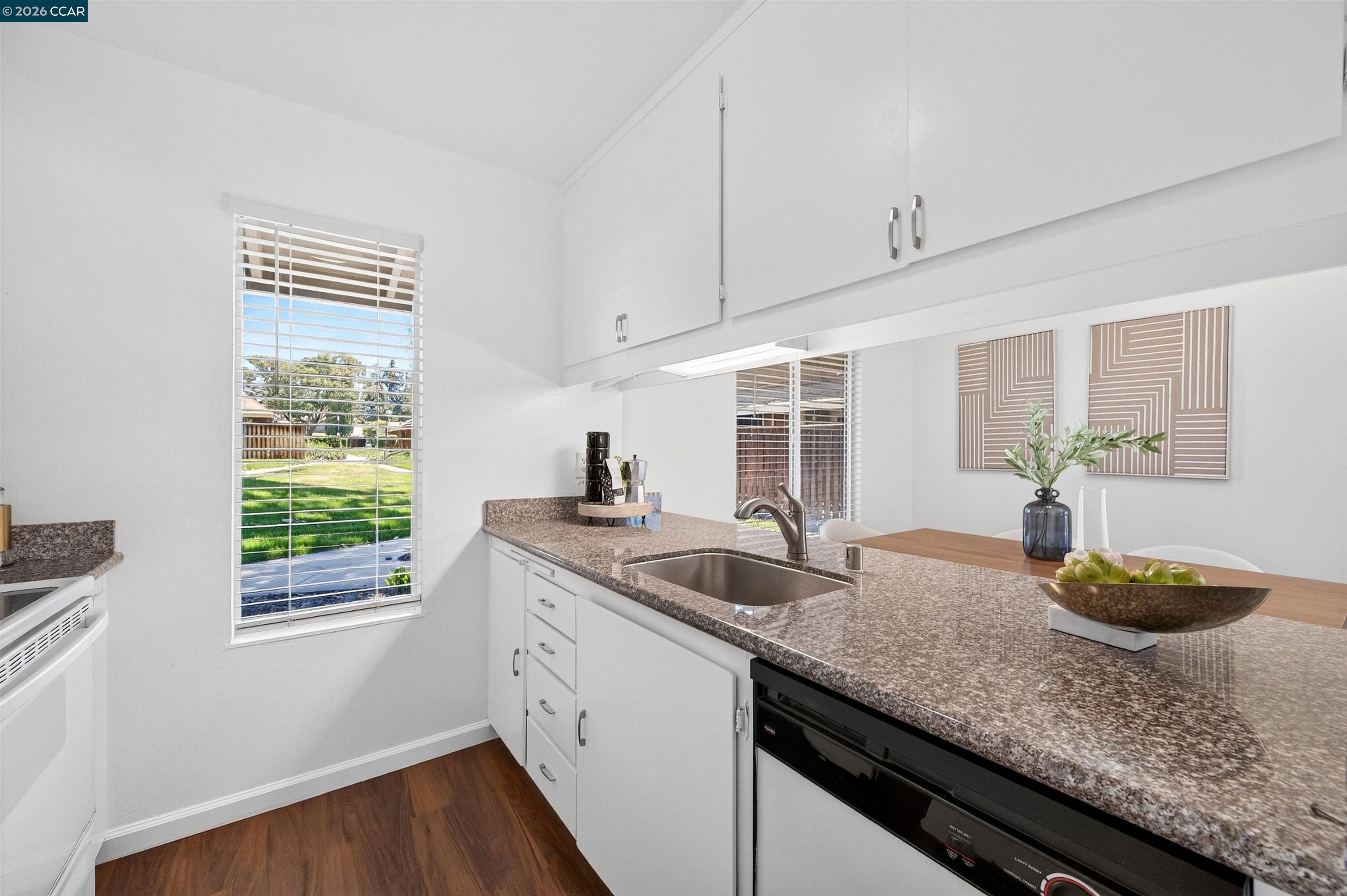 2071 Olivera Road, Unit D Concord, CA 94520 - Photo 13 of 34 Gallery Image 13