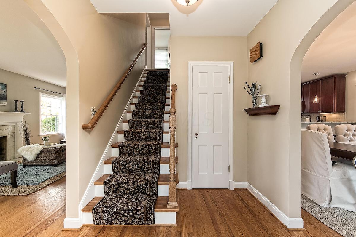 1569 Guilford Road Columbus, OH 43221 - Photo 2 of 39