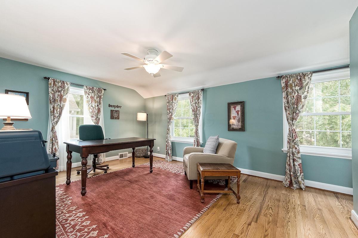 1569 Guilford Road Columbus, OH 43221 - Photo 27 of 39