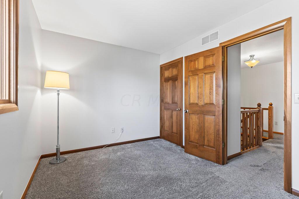 546 Clotts Road Columbus, OH 43230 - Photo 33 of 41 Bedroom Four