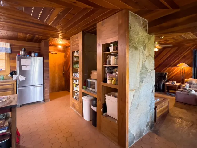 $425,000 | 2264 Scott Road, Unit B, Rice, WA 99167