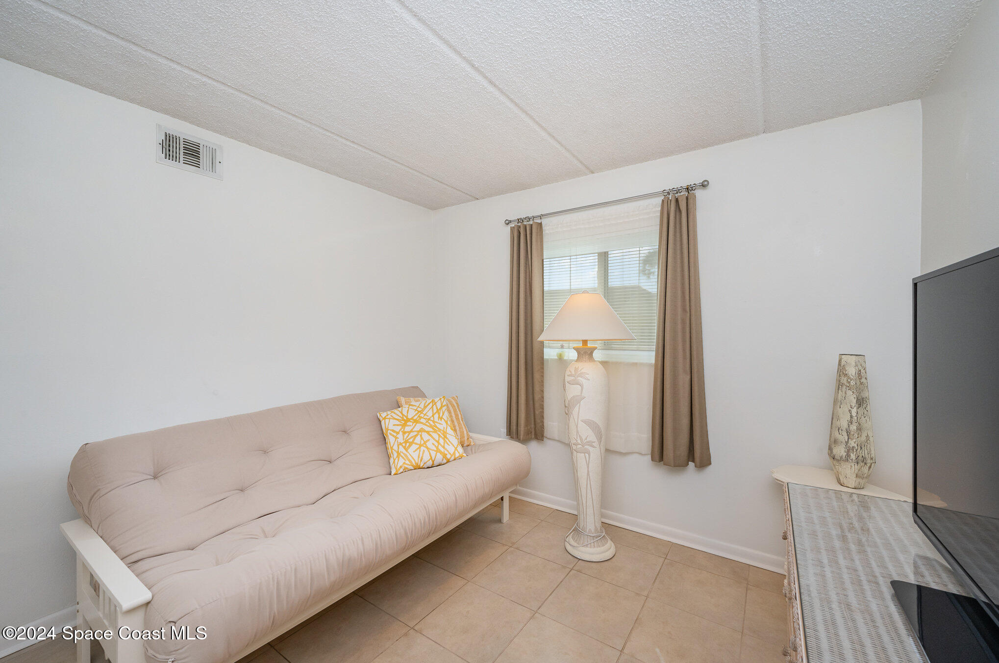 641 Ridge Club Drive, Unit 21 Melbourne, FL 32934 - Photo 13 of 23 Living Space
