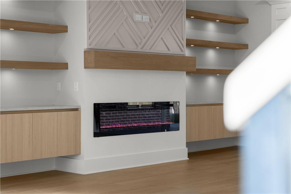 407 Thunder Road Suwanee, GA 30024 - Photo 20 of 126