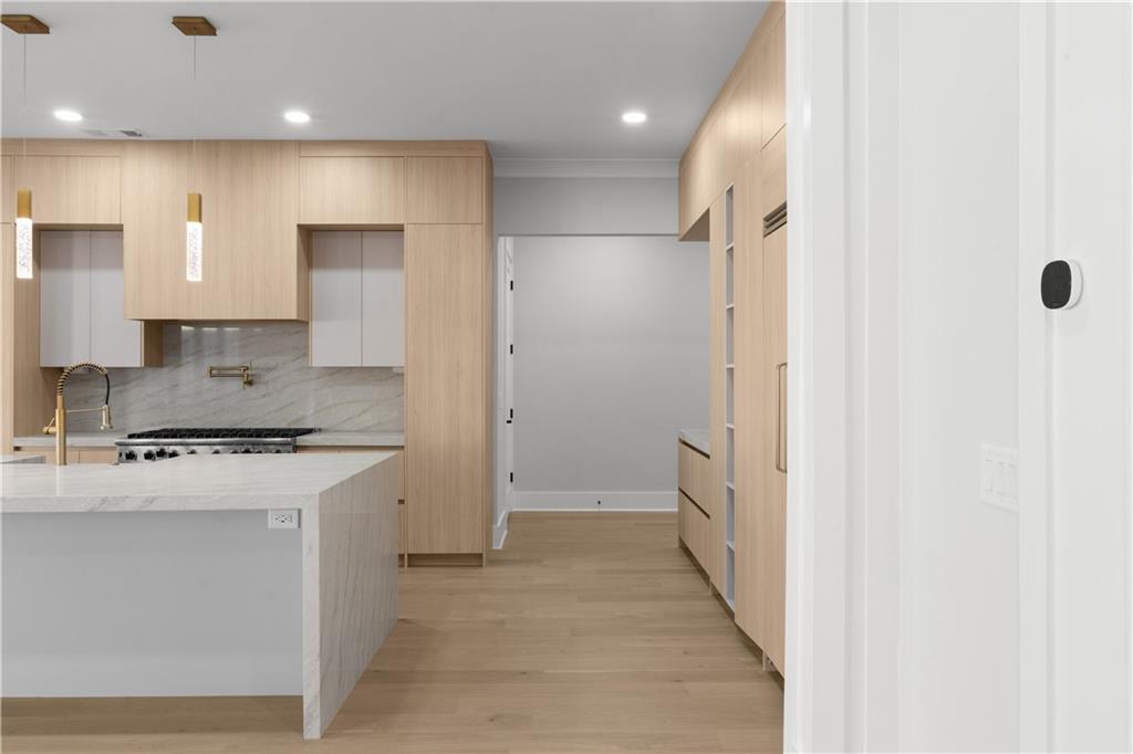 407 Thunder Road Suwanee, GA 30024 - Photo 26 of 126