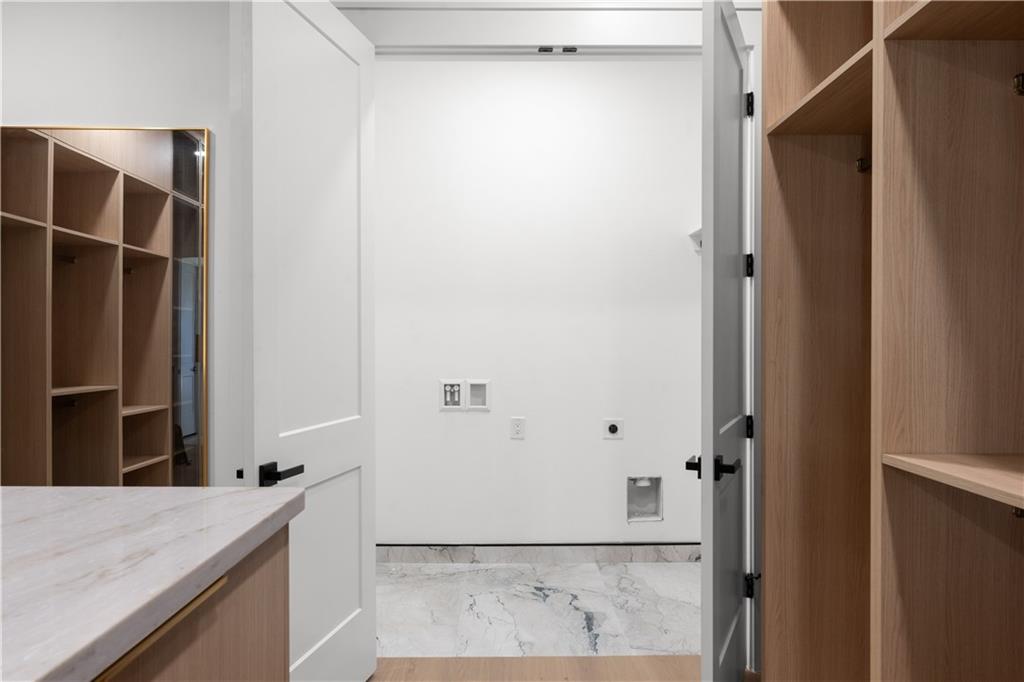 407 Thunder Road Suwanee, GA 30024 - Photo 64 of 126