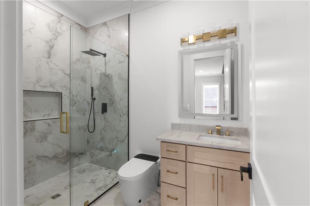 407 Thunder Road Suwanee, GA 30024 - Photo 88 of 126