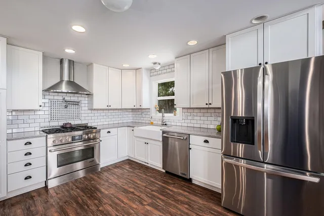 $699,000 | 10550 West Holland Lake Road, Greenville, MI 48838