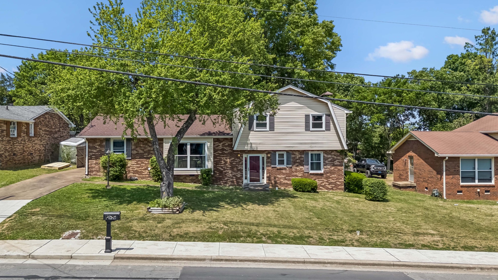2946 Anderson Road Nashville, TN 37217 - Photo 1 of 13 Gallery Image 1