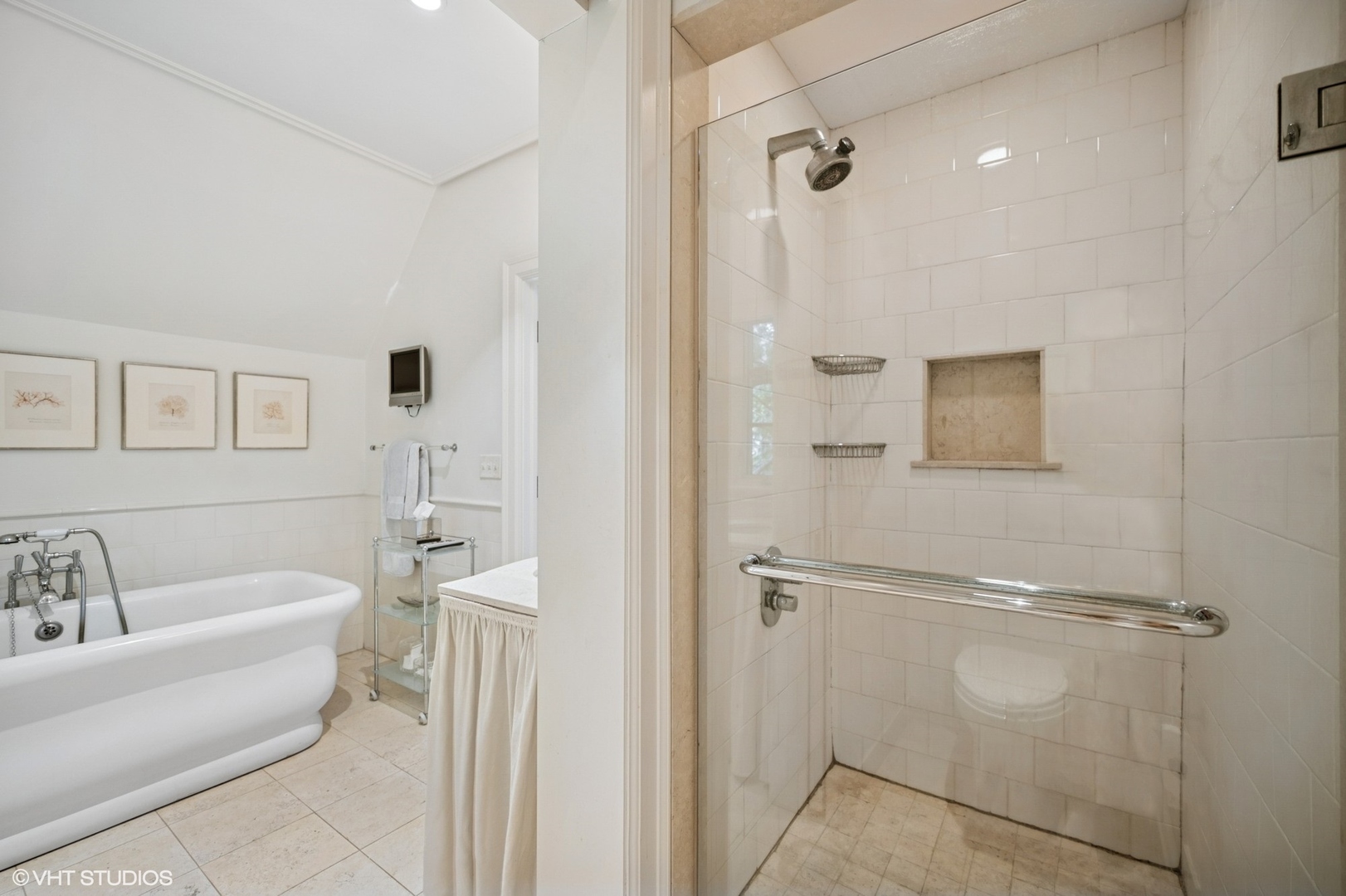 321 Leicester Road Kenilworth, IL 60043 - Photo 44 of 86 Gallery Image 44