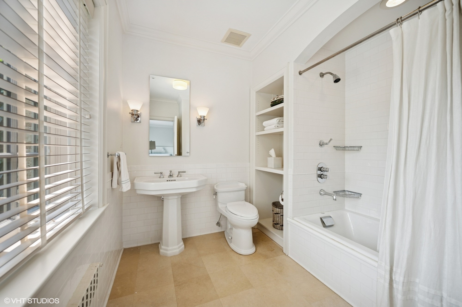 321 Leicester Road Kenilworth, IL 60043 - Photo 53 of 86 Gallery Image 53