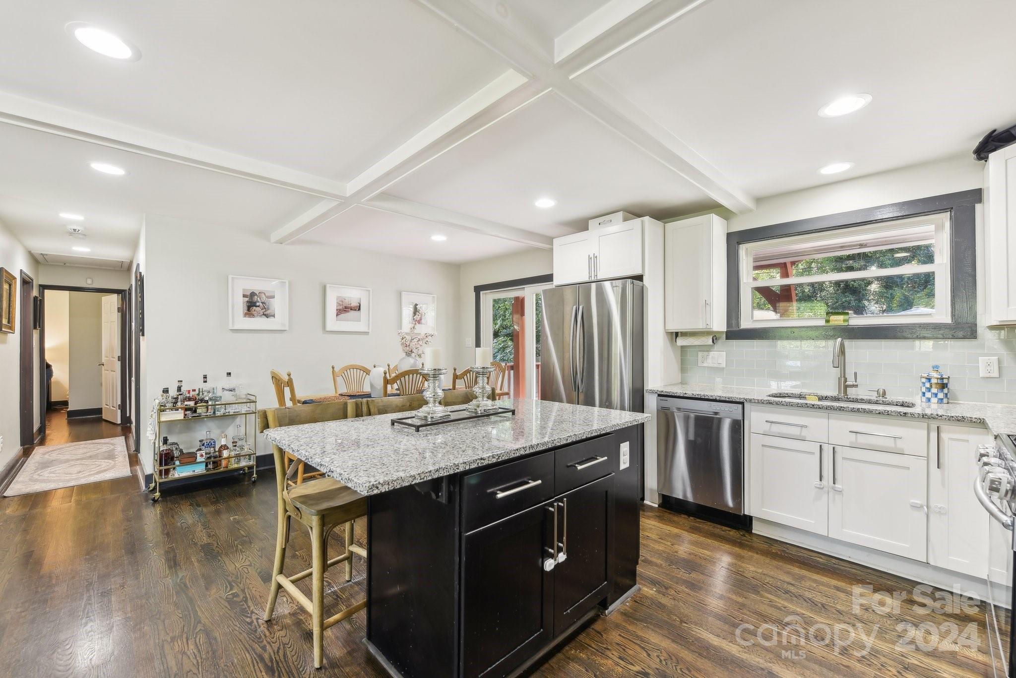 628 Manhasset Road Charlotte, NC 28209 - Photo 9 of 31