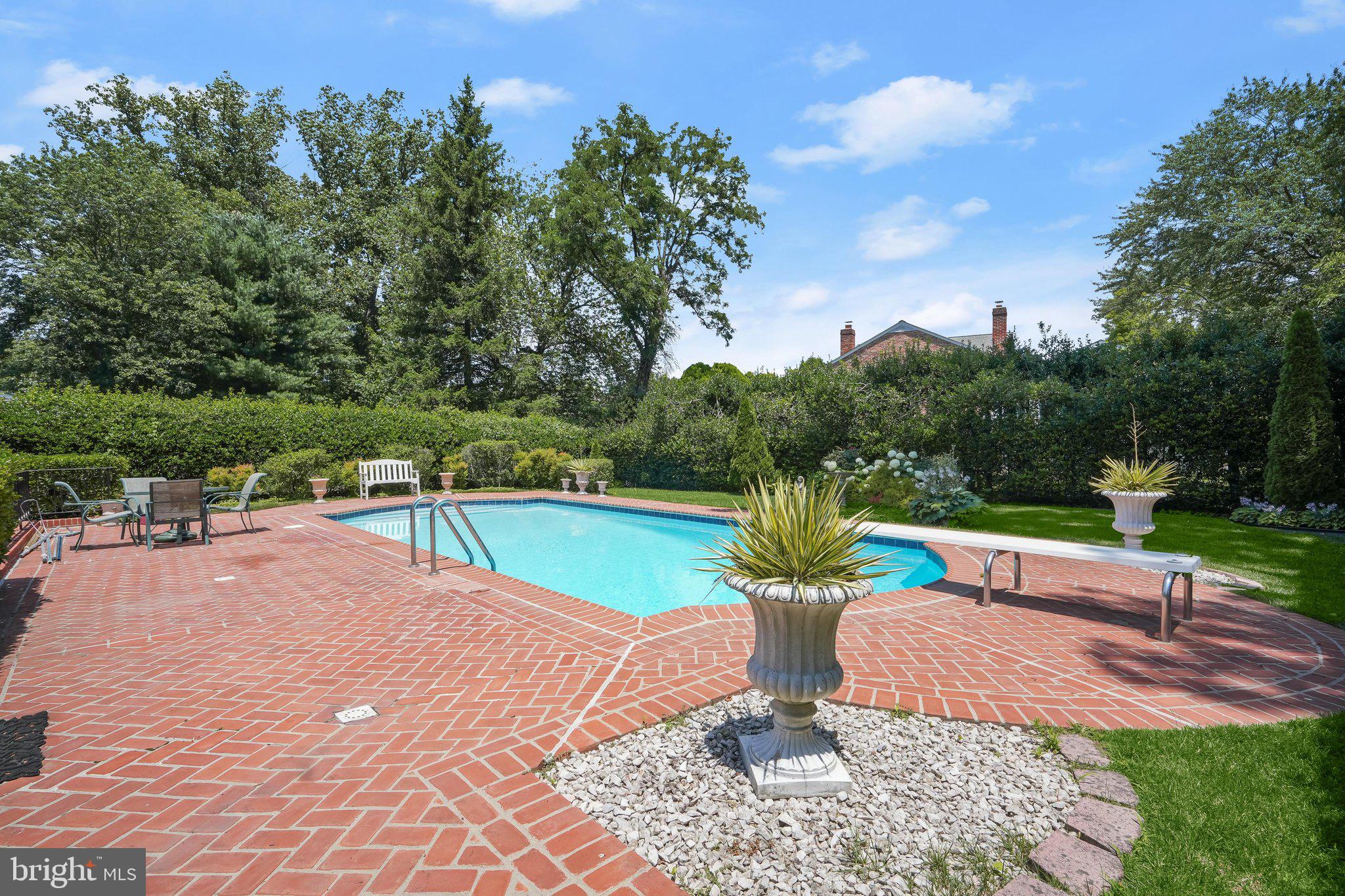7109 Radnor Road Bethesda, MD 20817 - Photo 48 of 51 7109 Radnor Rd 063