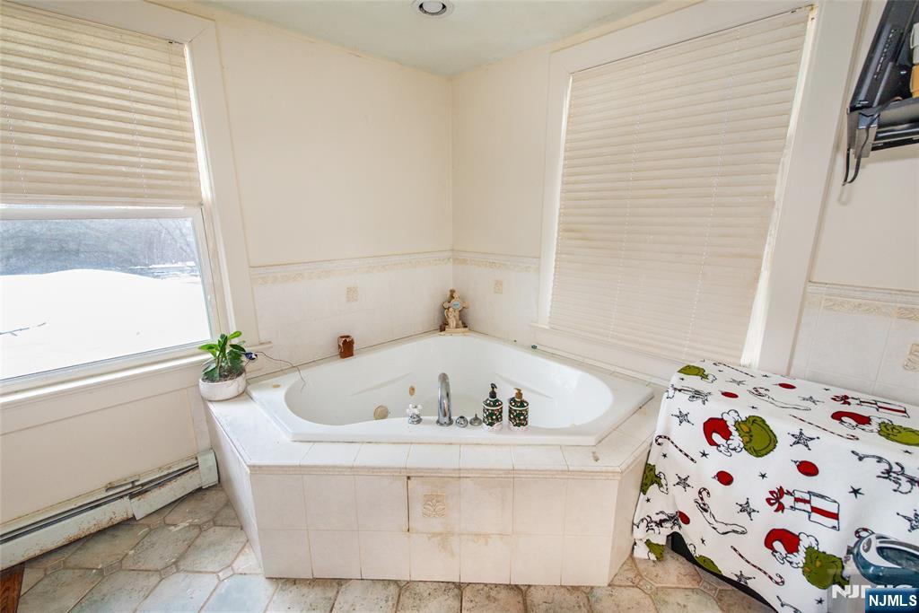 1635 Union Valley Road West Milford, NJ 07480 - Photo 26 of 46
