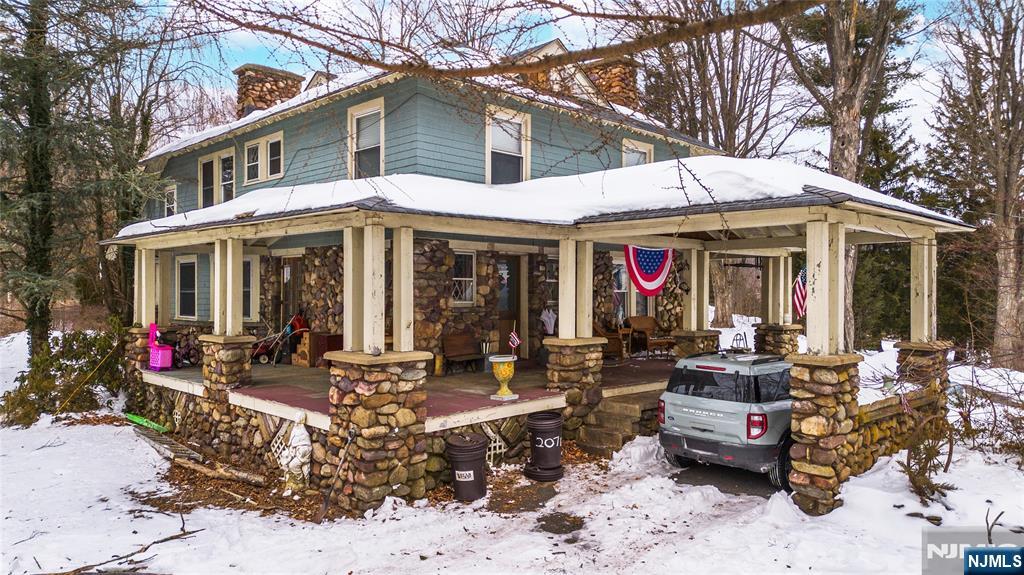 1635 Union Valley Road West Milford, NJ 07480 - Photo 5 of 46