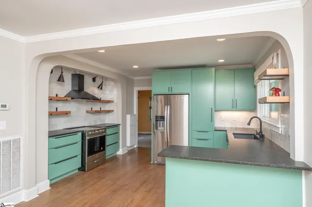 $2,645 | 202 Briarcliff Drive, Greenville, SC 29607