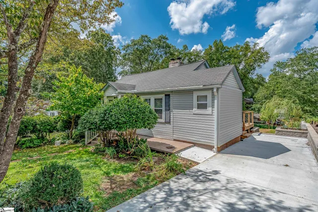 $2,645 | 202 Briarcliff Drive, Greenville, SC 29607