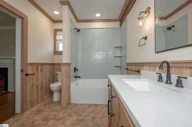 $2,645 | 202 Briarcliff Drive, Greenville, SC 29607