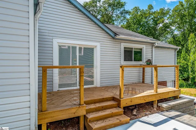 $2,645 | 202 Briarcliff Drive, Greenville, SC 29607