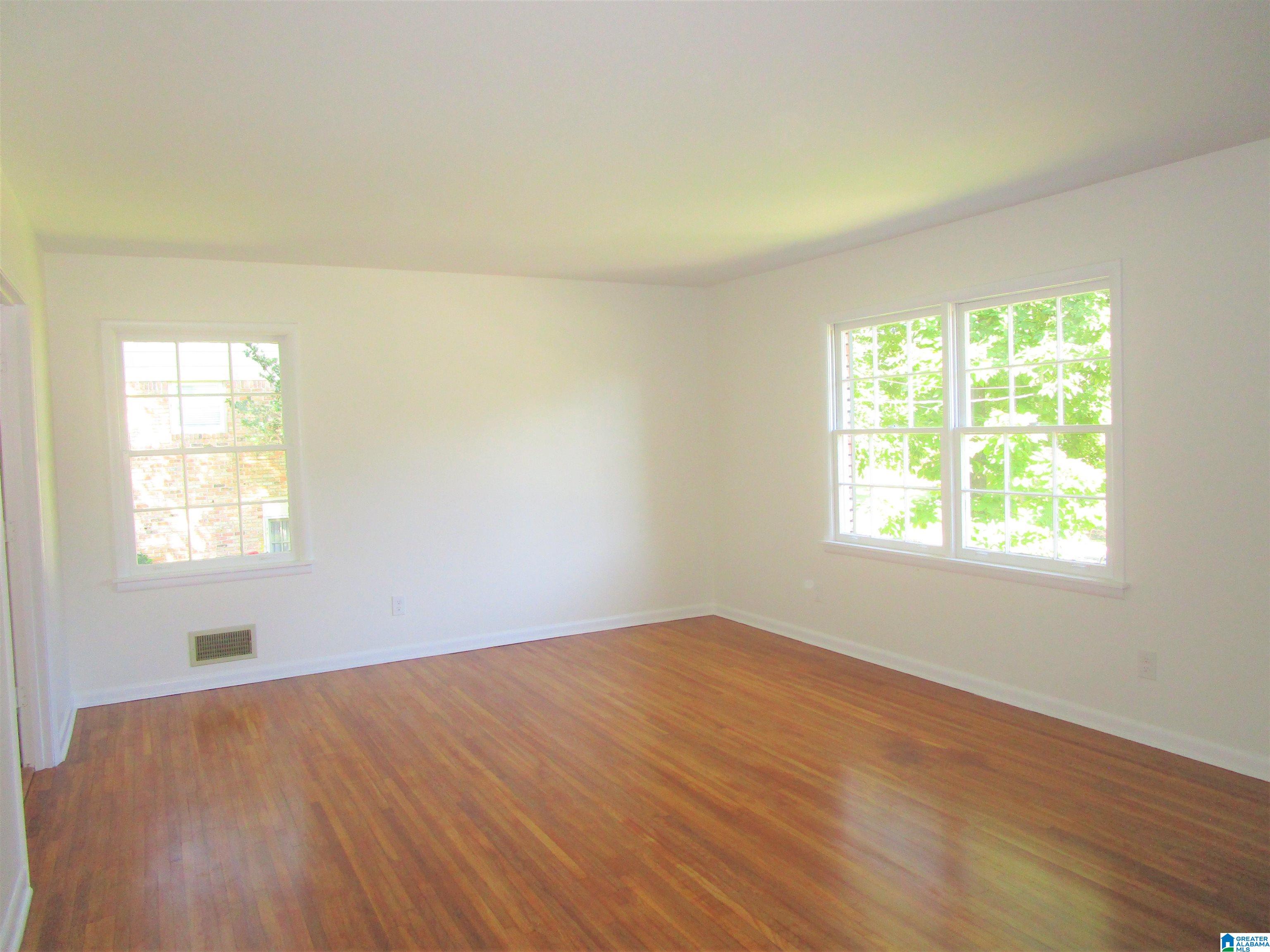 2316 Empire Road Birmingham, AL 35226 - Photo 4 of 31