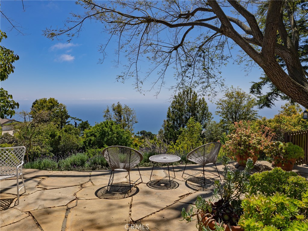 7 Cinchring Road Rolling Hills, CA 90274 - Photo 30 of 38