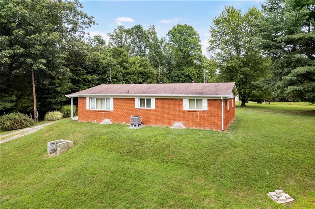 12655 West Sawmill Road Columbus, IN 47201 - Photo 2 of 35