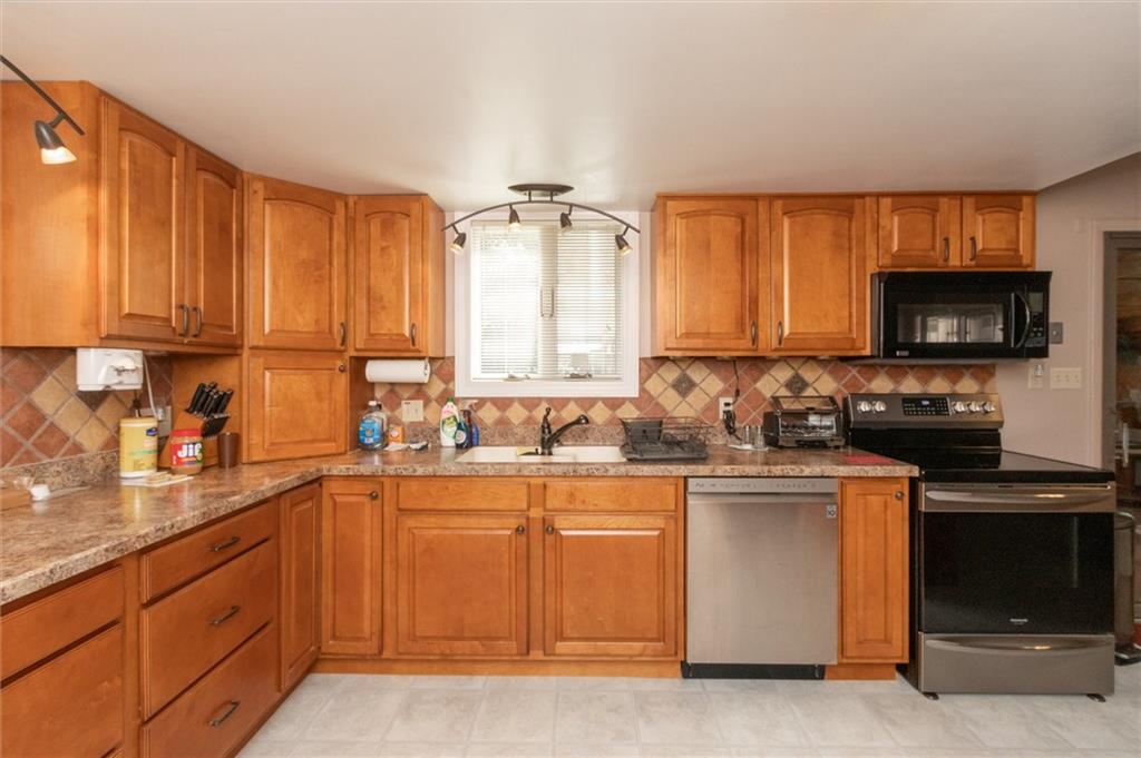12655 West Sawmill Road Columbus, IN 47201 - Photo 18 of 35