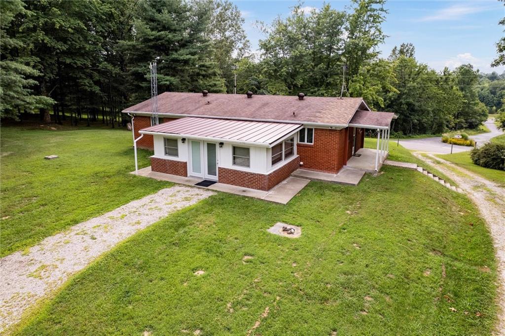 12655 West Sawmill Road Columbus, IN 47201 - Photo 10 of 35