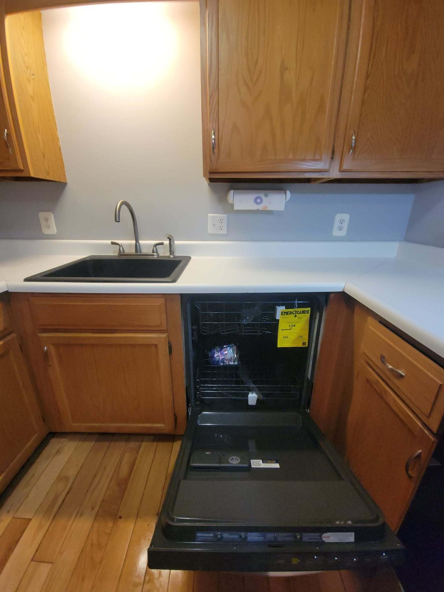 16 Smithwheel Road, Unit 9 Old Orchard Beach, ME 04064 - Photo 7 of 25 683769916_966830502419282_85722739278448