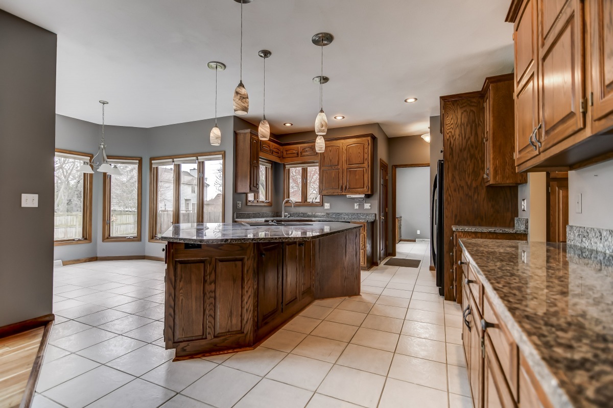 405 Colbrook Drive Springfield, IL 62702 - Photo 16 of 49