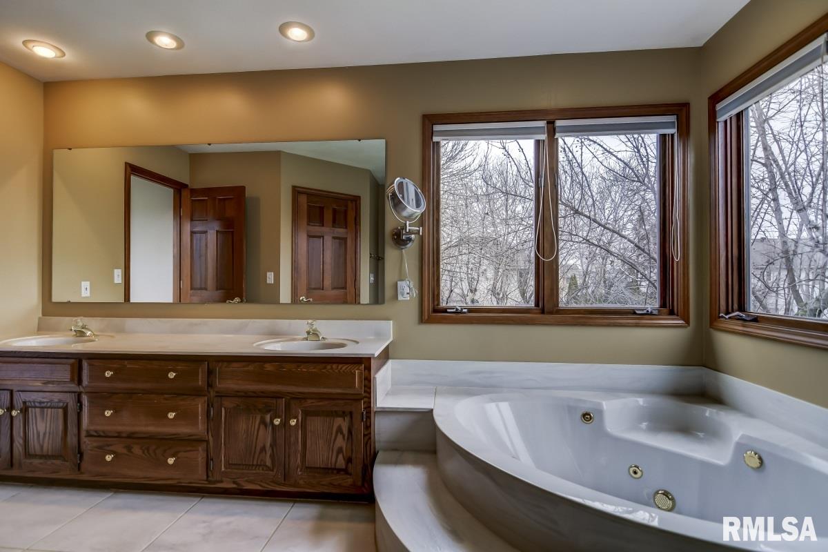 405 Colbrook Drive Springfield, IL 62702 - Photo 28 of 49
