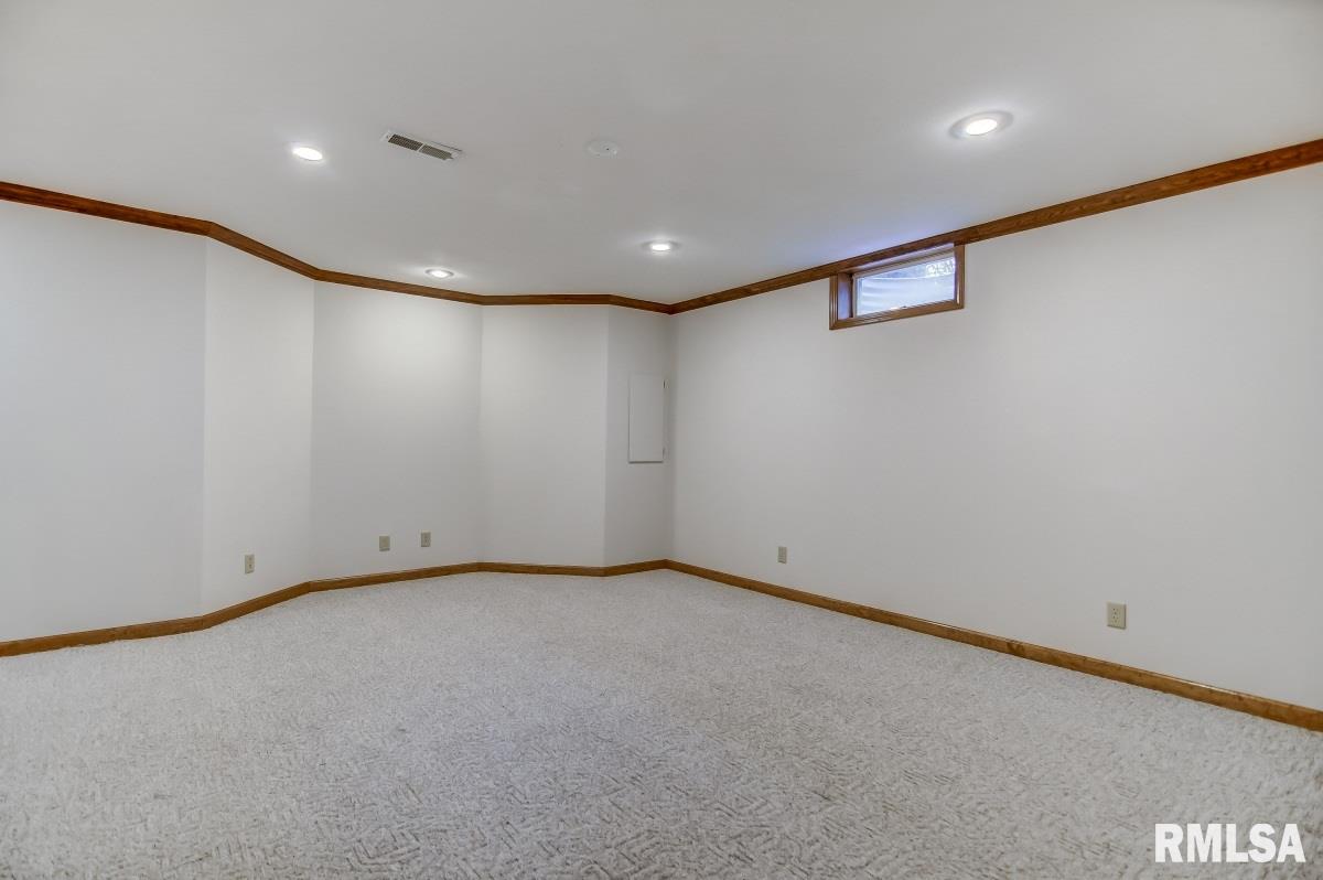 405 Colbrook Drive Springfield, IL 62702 - Photo 40 of 49