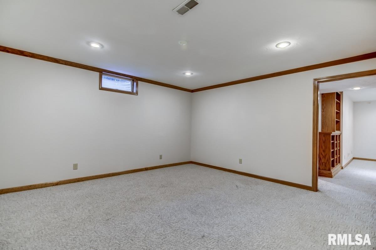405 Colbrook Drive Springfield, IL 62702 - Photo 42 of 49