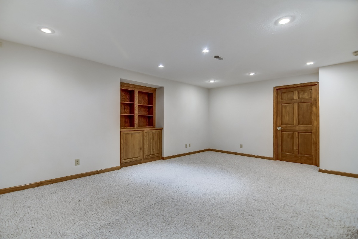405 Colbrook Drive Springfield, IL 62702 - Photo 44 of 49