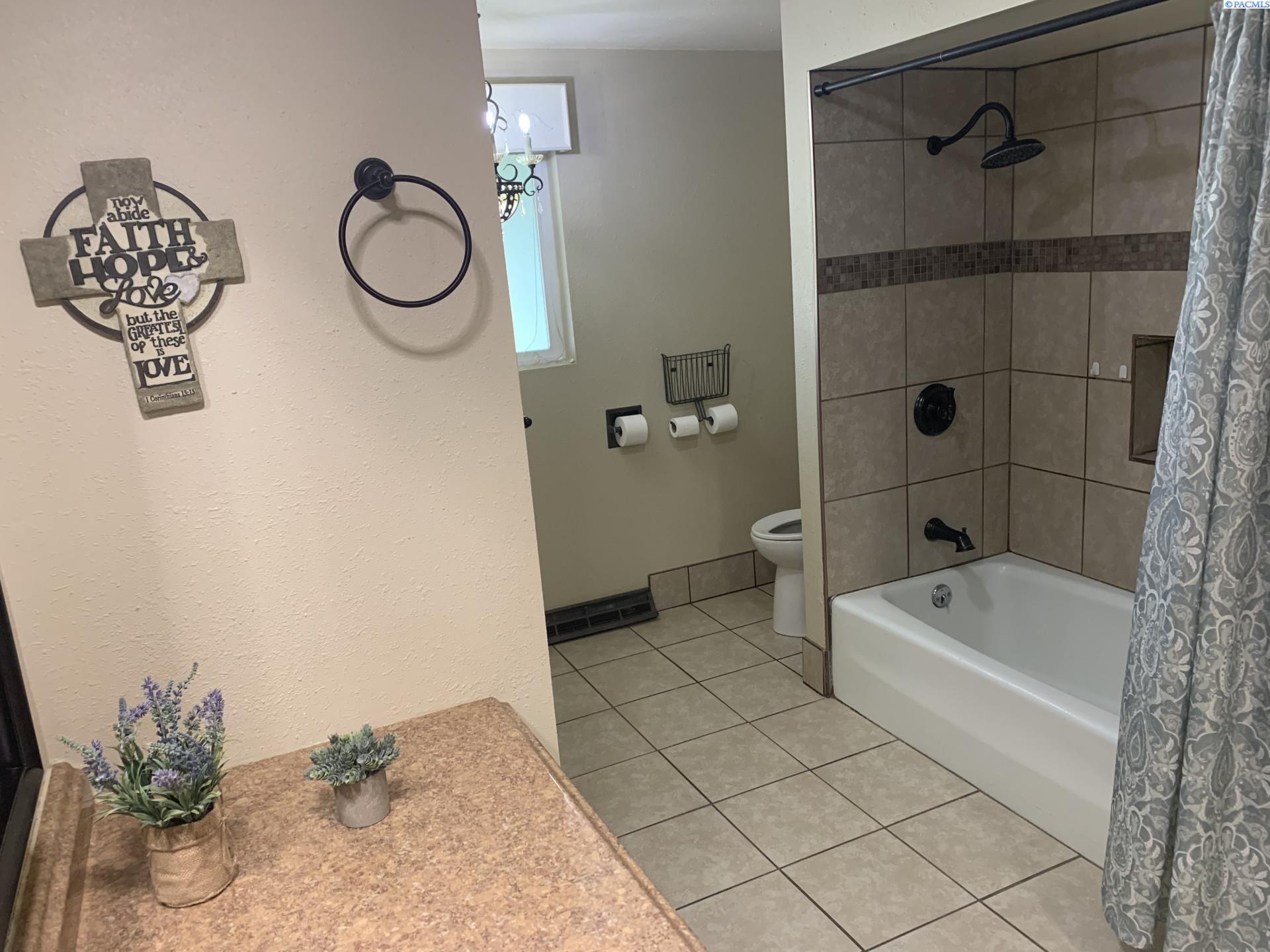 111 Hornby Road Grandview, WA 98930 - Photo 22 of 35 Gallery Image 22