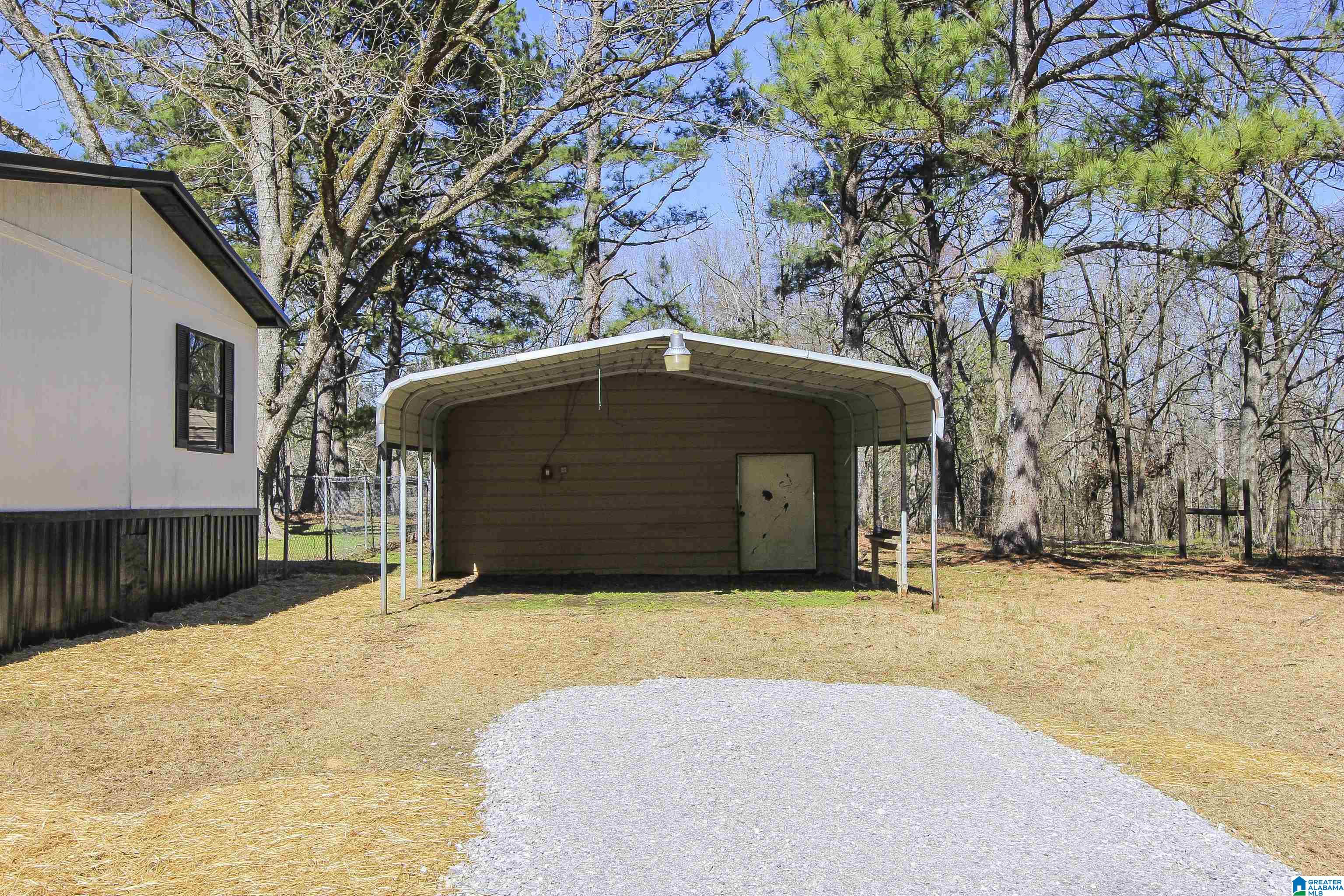 1976 Kirkseys Bend Ohatchee, AL 36271 - Photo 69 of 71