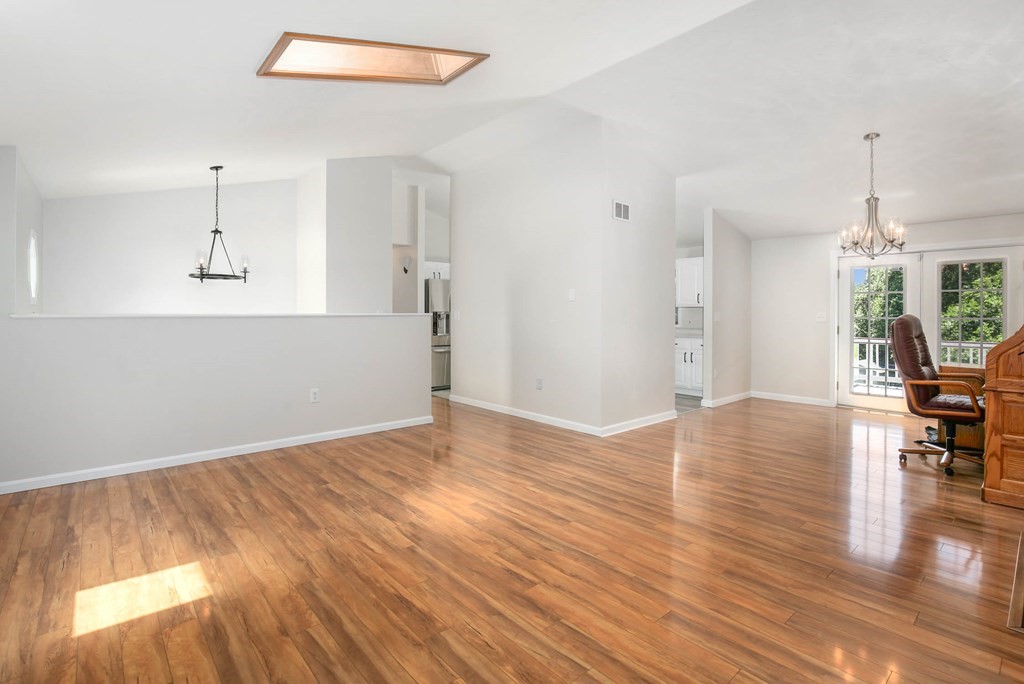 9 Riverside Drive Webster, MA 01570 - Photo 7 of 42 Gallery Image 7