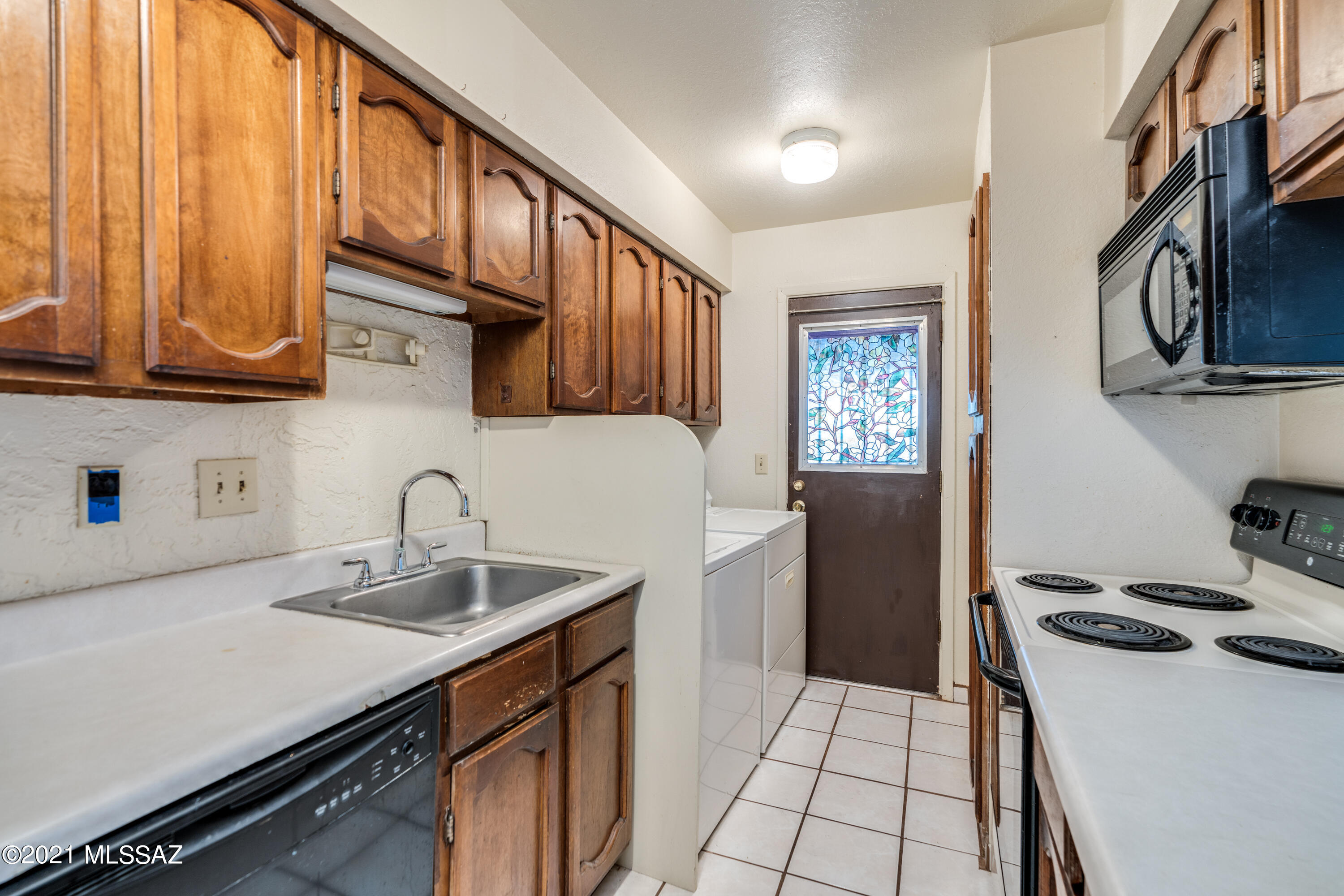 2749 West Anklam Road, Unit E Tucson, AZ 85745 - Photo 12 of 43 Gallery Image 12