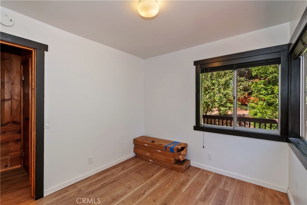 863 Oak Road Lake Arrowhead, CA 92385 - Photo 19 of 42