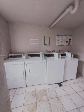 $2,300 | 8411 Northwest 8th Street, Unit 301, Miami, FL 33126