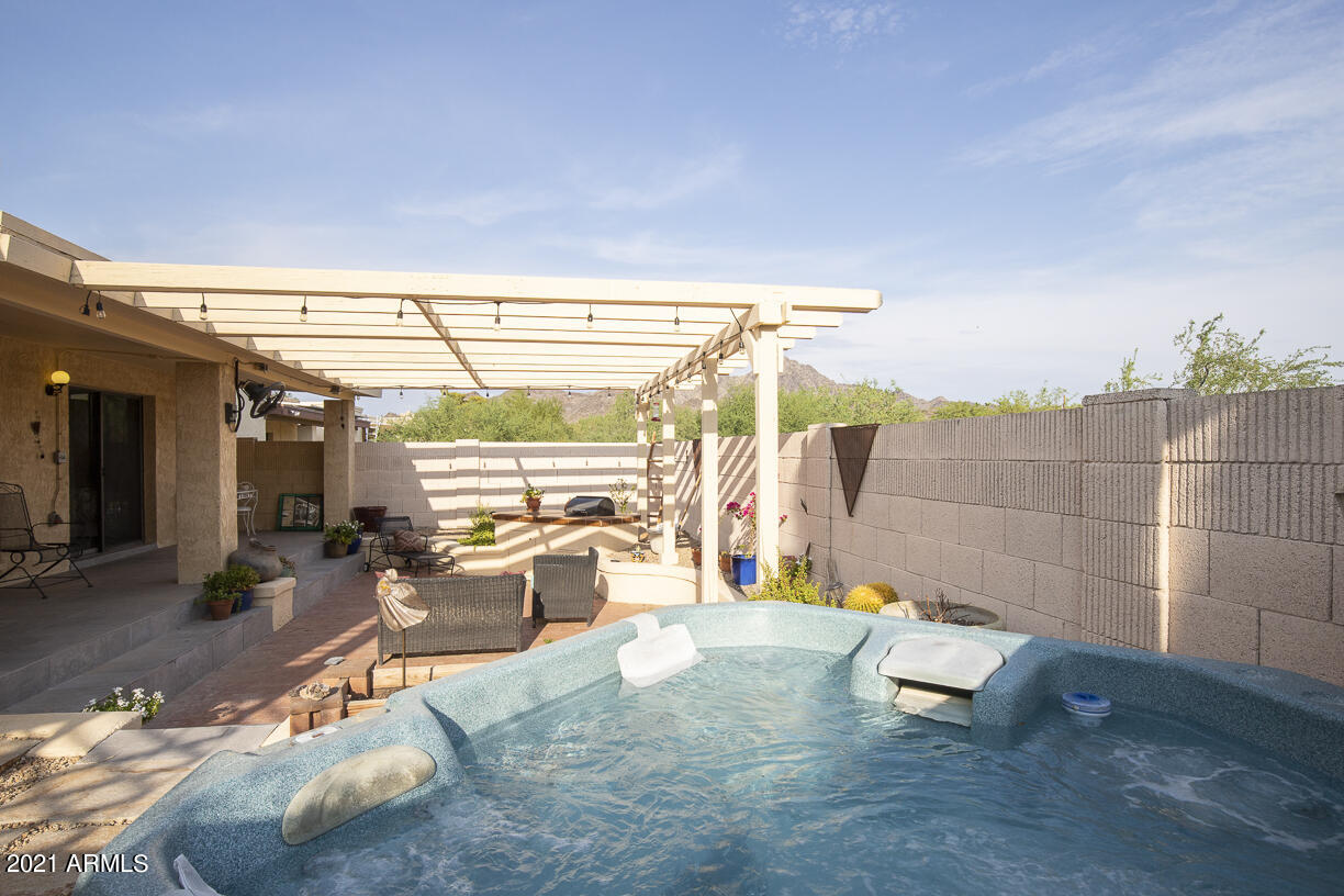 1517 East Royal Palm Road Phoenix, AZ 85020 - Photo 20 of 26 1517 E Royal Palm-20