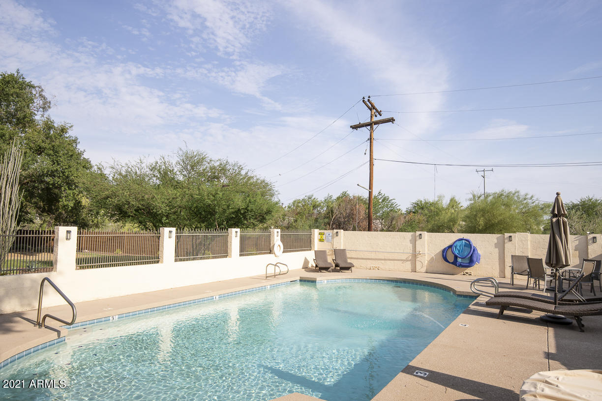 1517 East Royal Palm Road Phoenix, AZ 85020 - Photo 26 of 26 1517 E Royal Palm-26