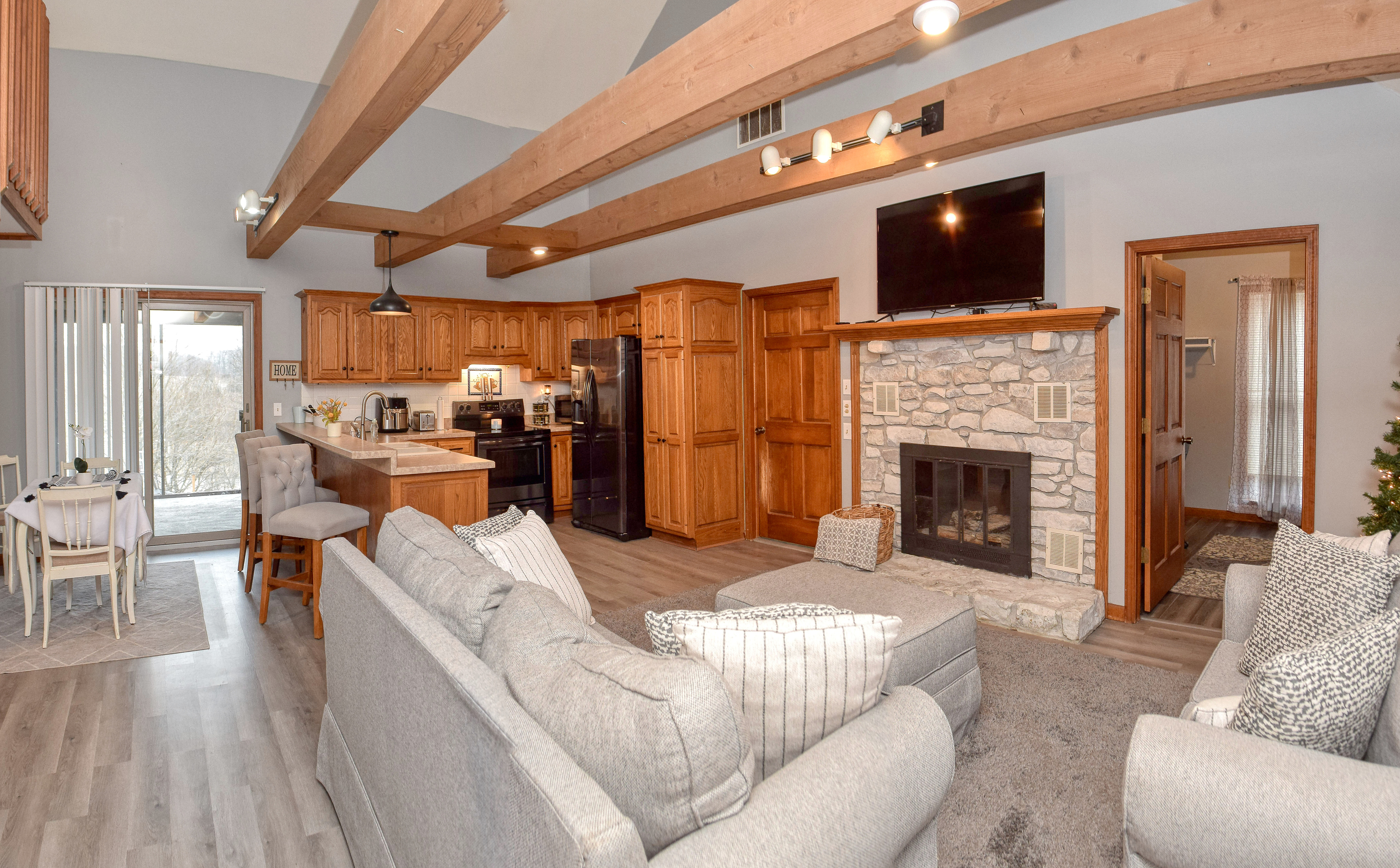 28 Sunset Drive Greencastle, IN 46135 - Photo 7 of 39