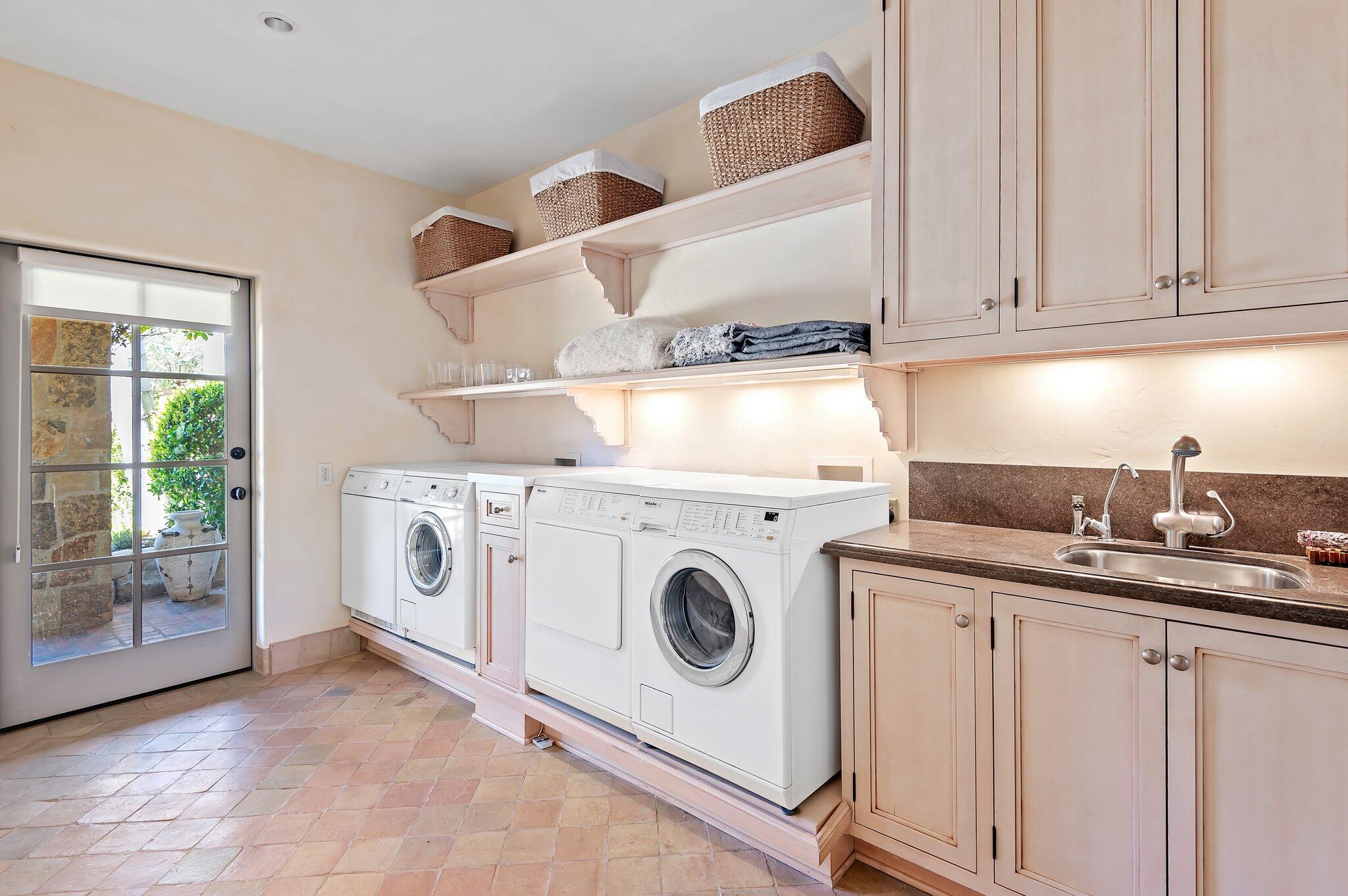 770 Riven Rock Road Santa Barbara, CA 93108 - Photo 42 of 62 41-web-or-mls-41 - Laundry