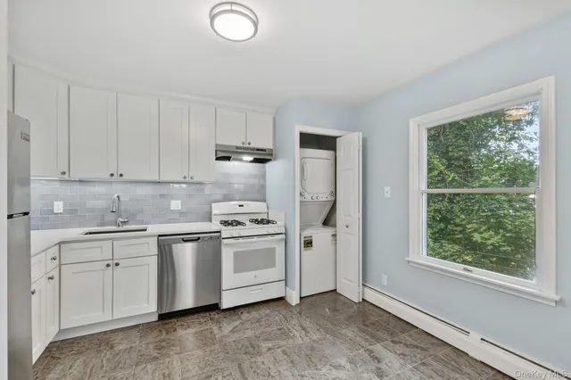 $4,000 | 132 Waverly Avenue, Unit 2, Mamaroneck, NY 10543