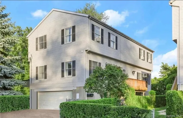 $4,000 | 132 Waverly Avenue, Unit 2, Mamaroneck, NY 10543