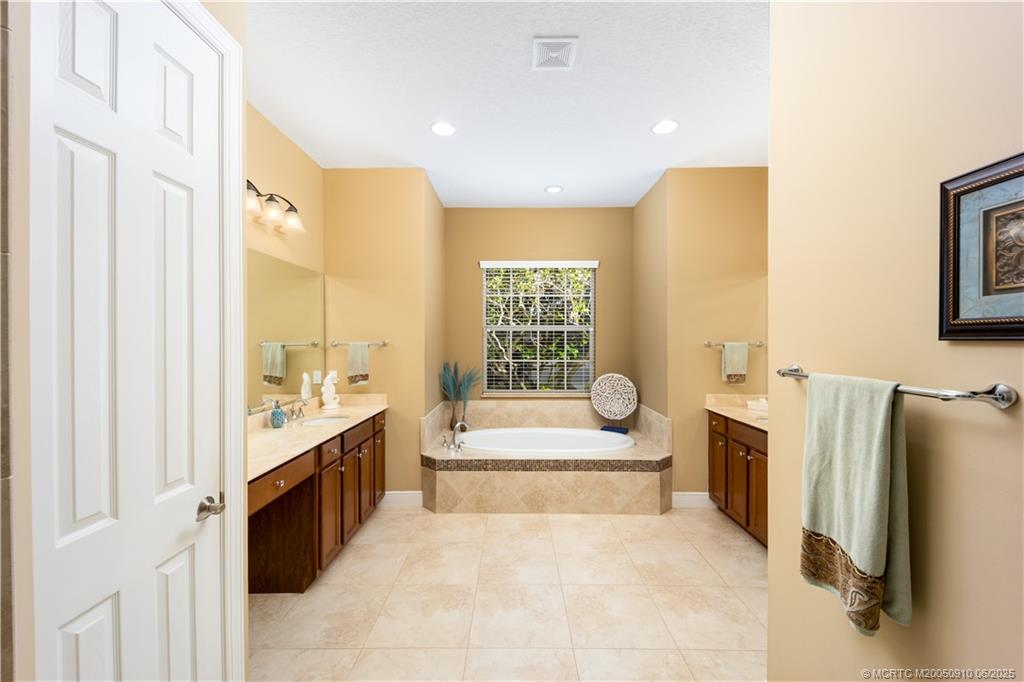 155 Southeast Ethan Terrace Stuart, FL 34997 - Photo 23 of 52