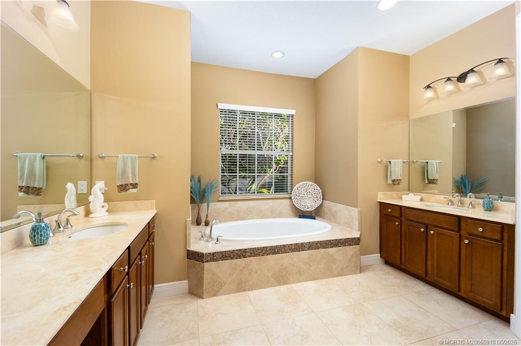 155 Southeast Ethan Terrace Stuart, FL 34997 - Photo 24 of 52